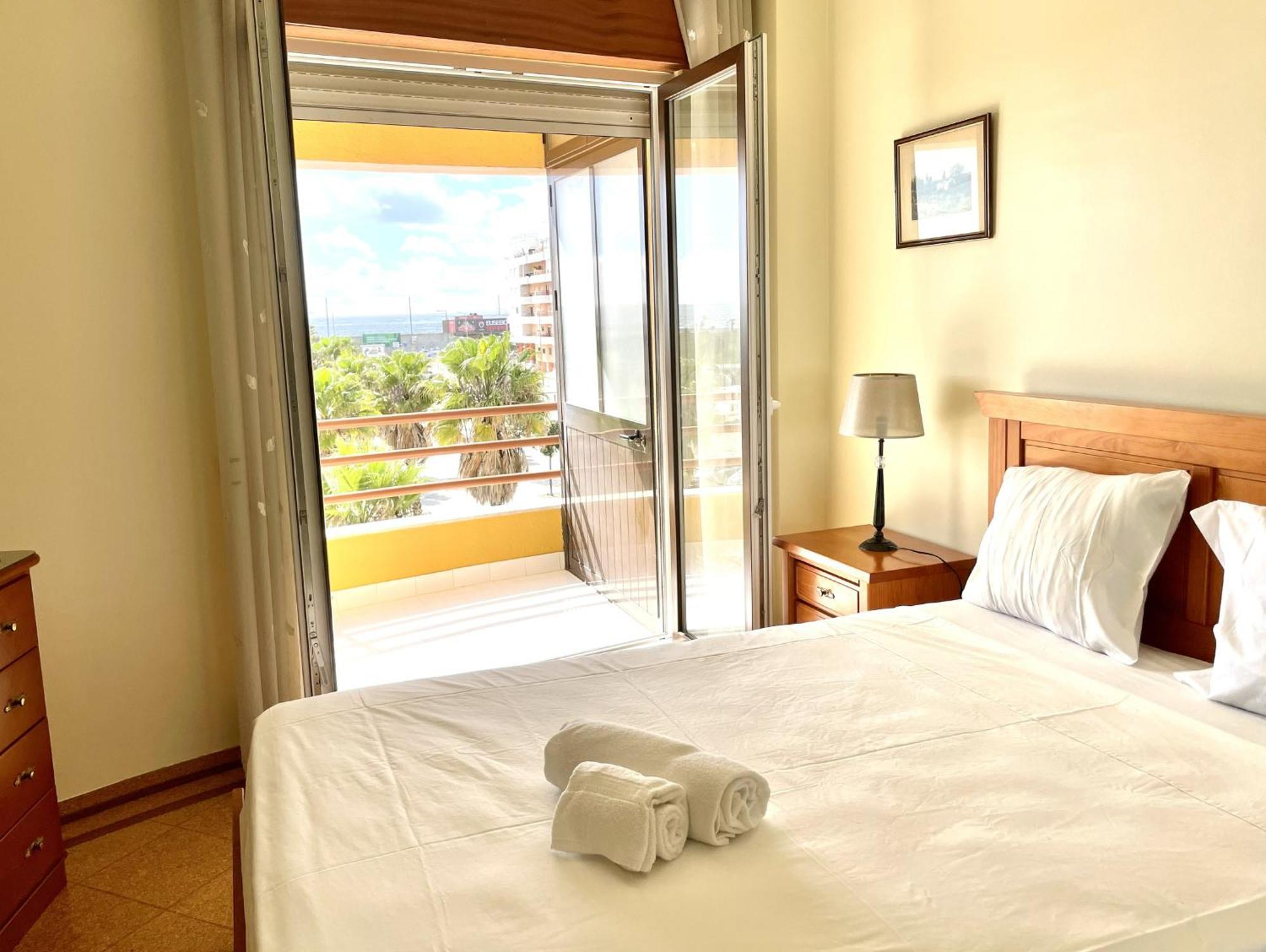 Cosy Sea View Apartment กอสตา ดา กาปาริกา ห้อง รูปภาพ